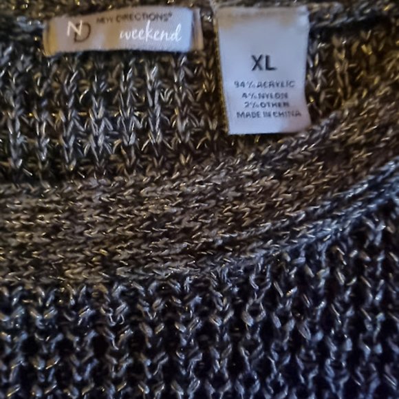 New Directions XL Sweater infused with shiny threads - Picture 5 of 7